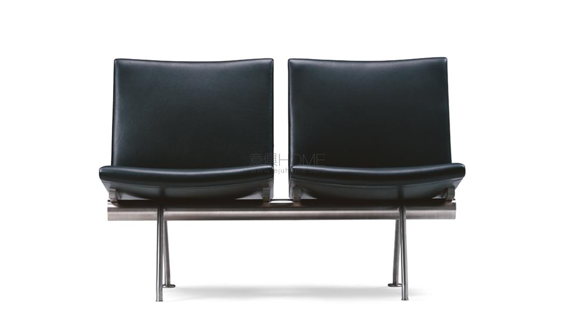 Carl Hansen & sonCH402 沙发