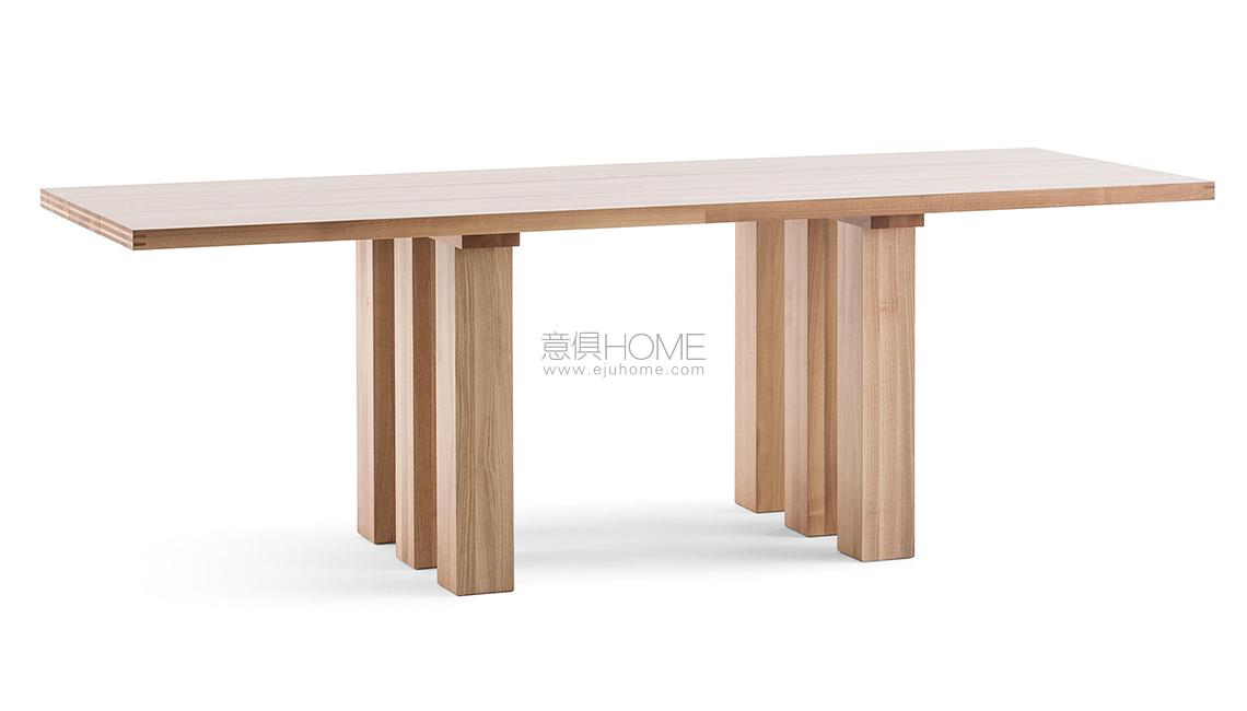 451 LA BASILICA长餐桌