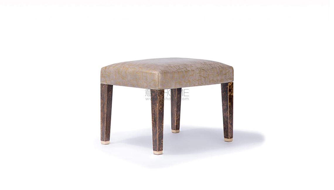 FIGARO LOW STOOL 脚踏