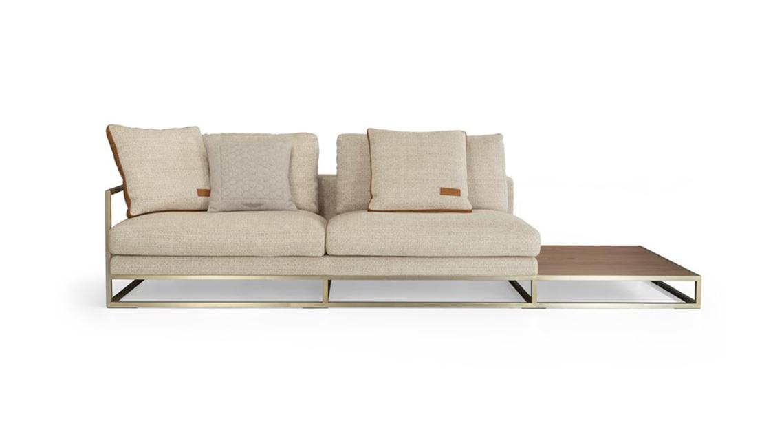 ASTON MARTINV210-L 多人沙发