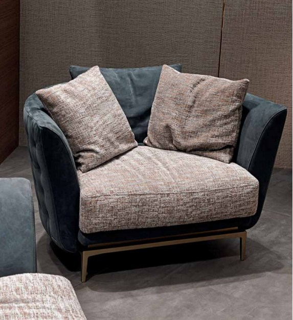 VISIONNAIRELEGEND QUILTED休闲椅