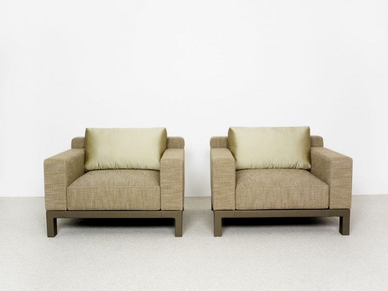 CHRISTOPHE DELCOURTMAE FAUTEUIL单人沙发