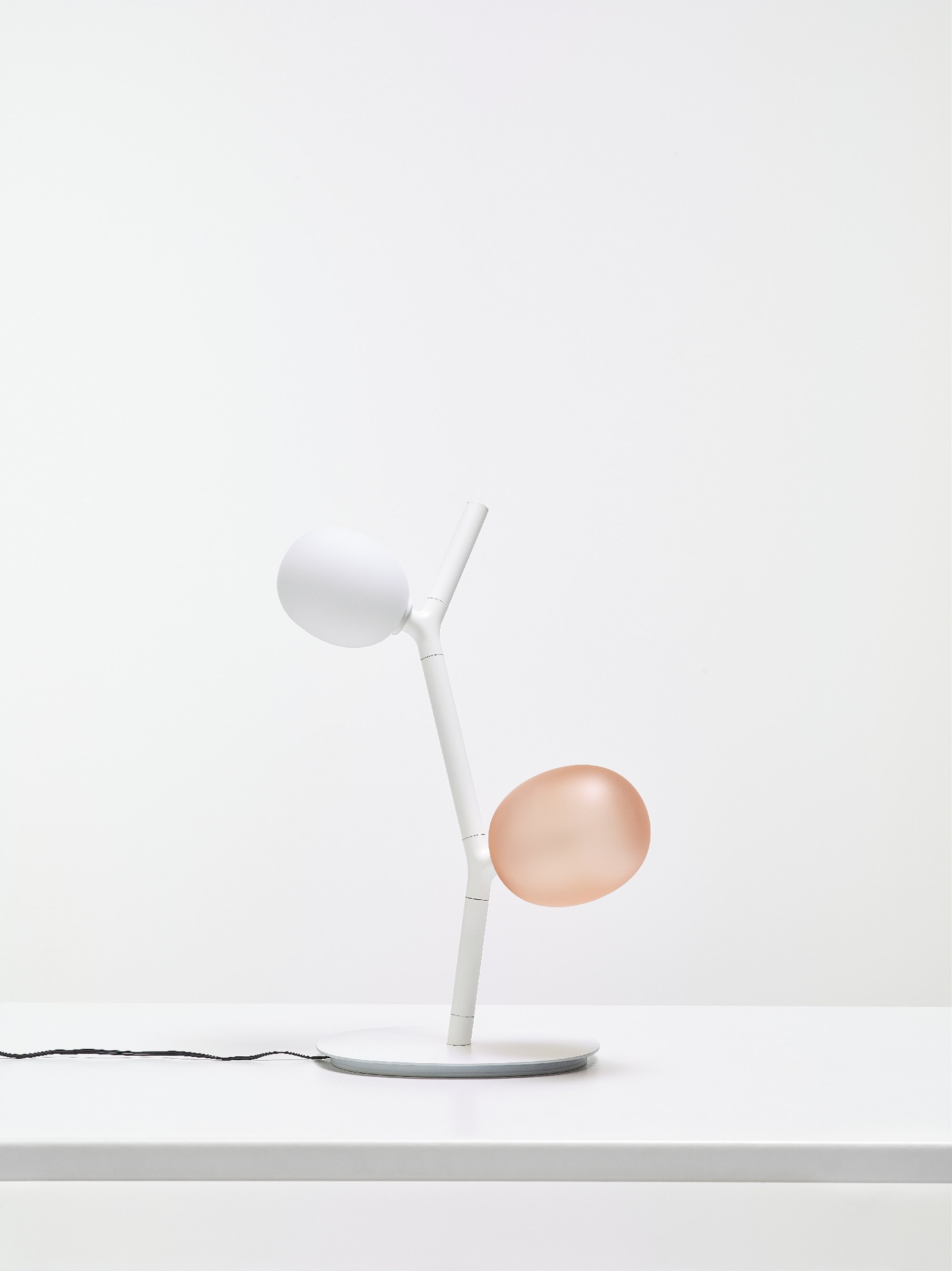 BROKISIVY TABLE台灯