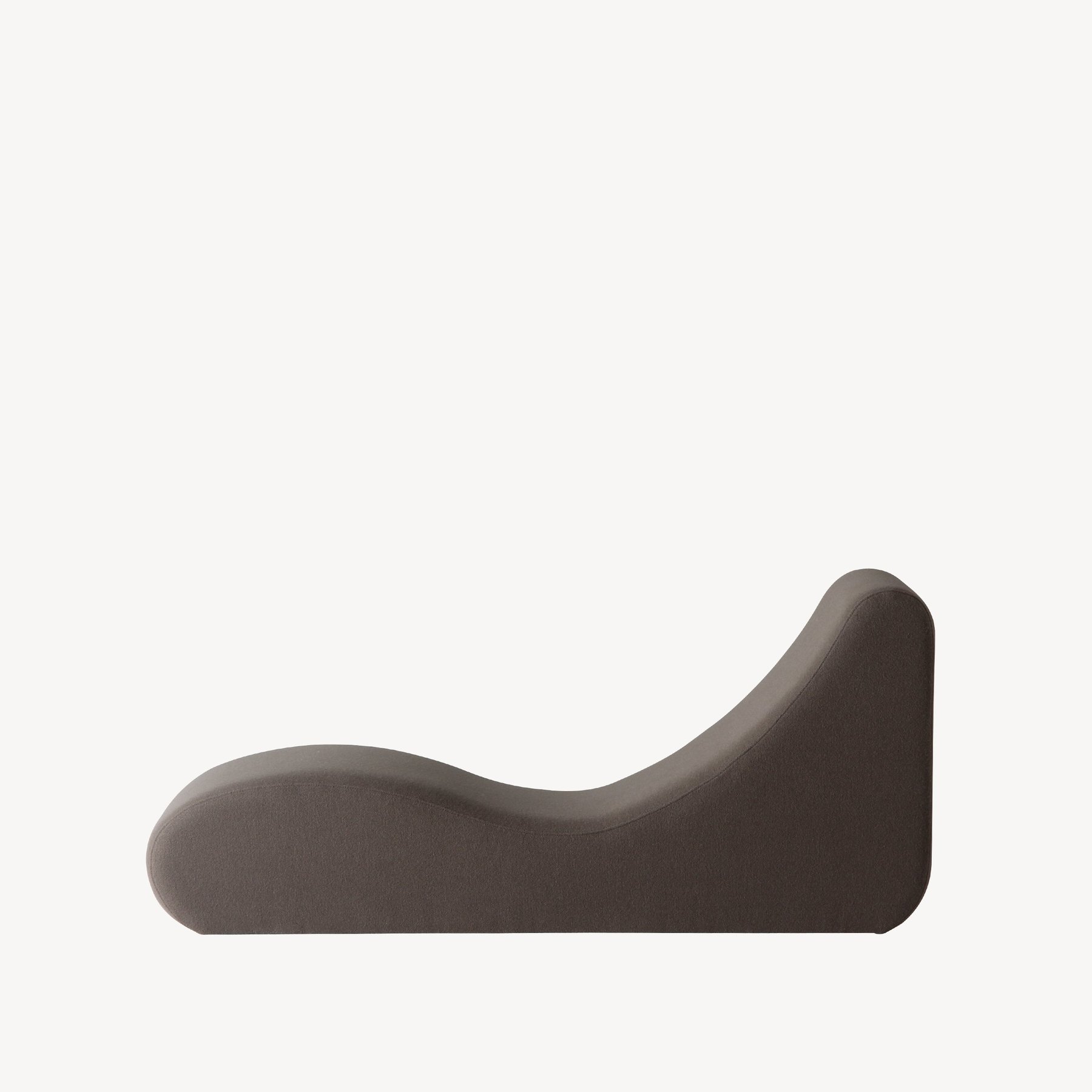 WELLE 4 LOUNGE 休闲椅