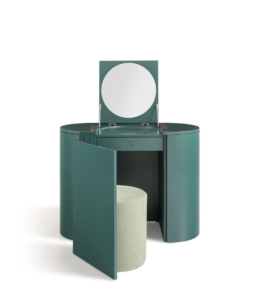 FENDIO'lock vanity梳妆台